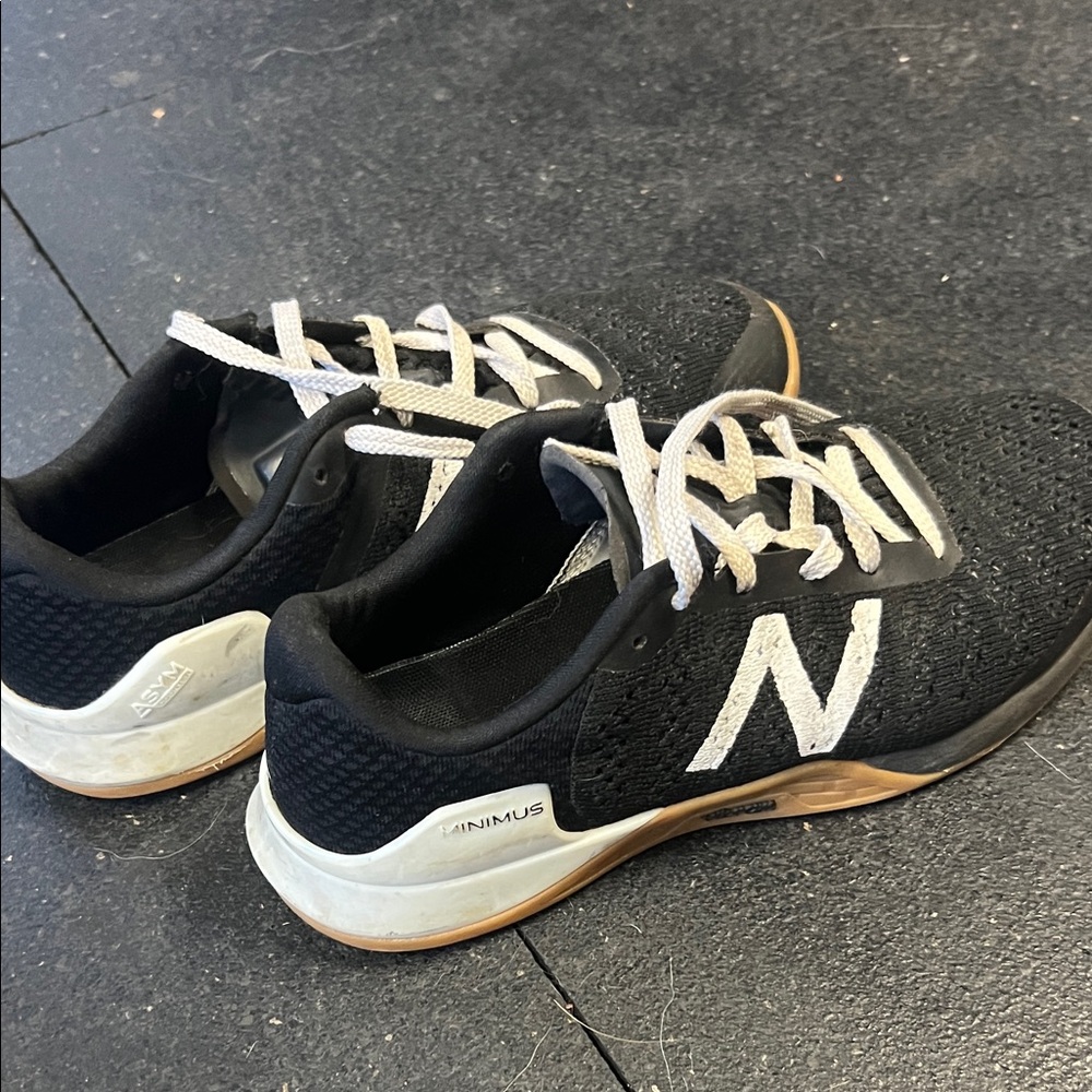 New Balance Black and White Minimus Shoes Gum Vibram soles!
